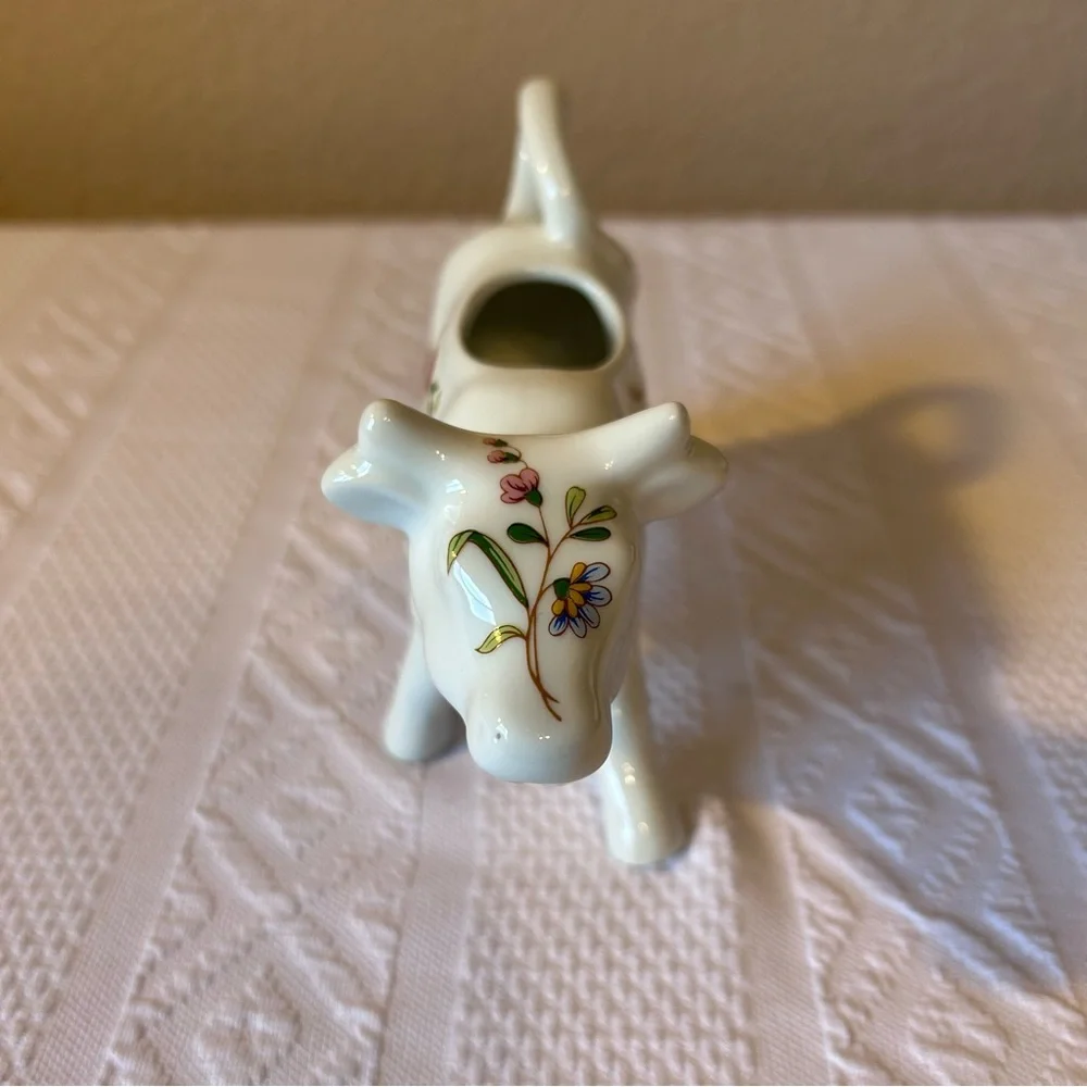 The Frieda Collection Cordon Bleu‎ Porcelain Cow Creamer Pitcher 8X4.5